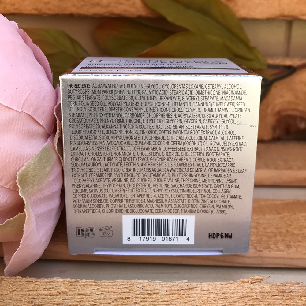 It Cosmetics Confidence in an Eye Cream - Picture 3 of 3